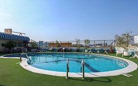 Aavri Hotel